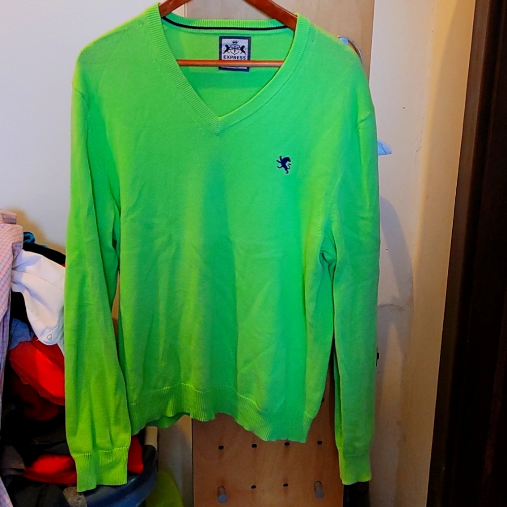 Express Men's Bright Green XL v-neck sweater